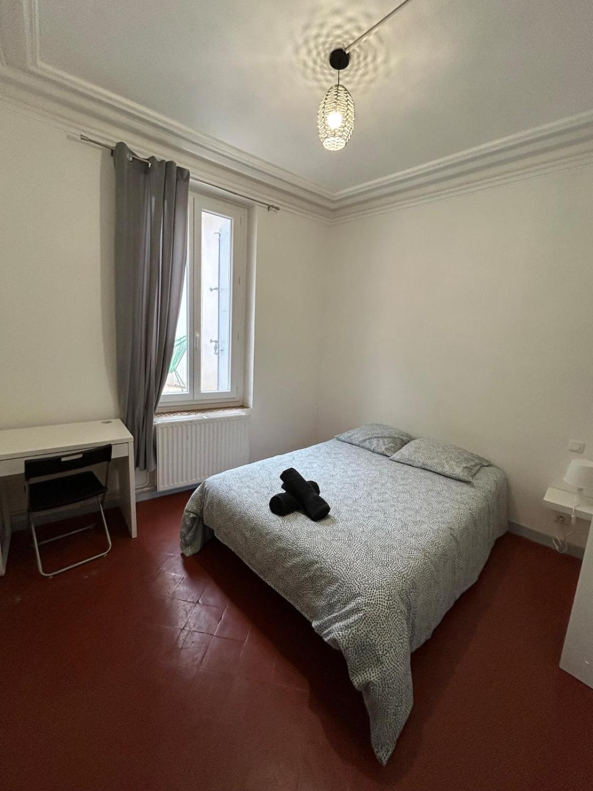 Grand Appartement De 100M2 -Allee Paul Riquet Beziers - 4Chambres - Wifi- Tv Connectee Buitenkant foto